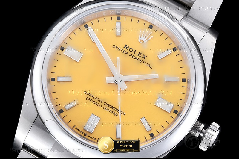 Rolex Ref. 126000 EWE - Lateral Bezel & Sapphire Crystal Profile (Photo 6 of 27)