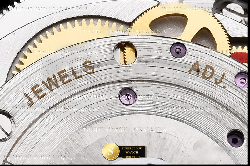 Rolex Ref. 126000 EWE - On-Wrist Presence & Case Thickness View (Photo 23 of 27)