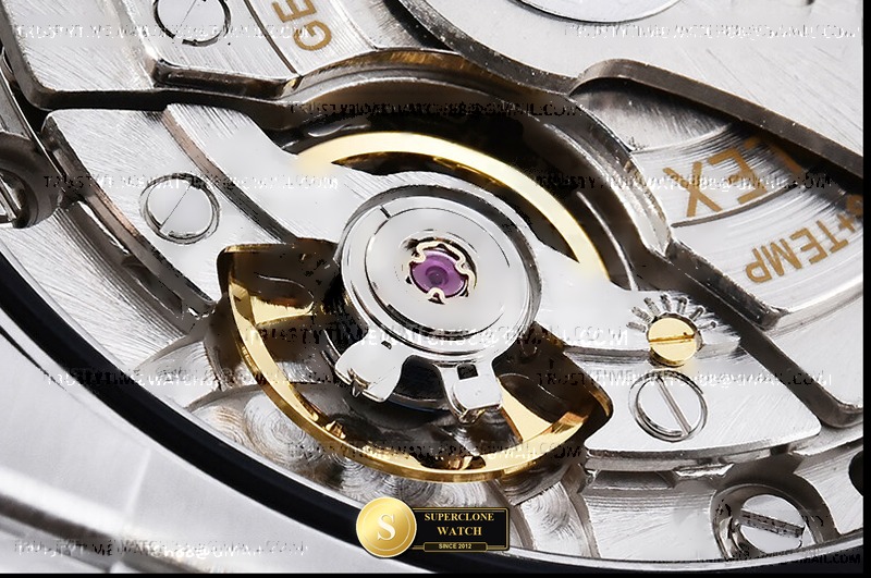 Rolex Ref. 126000 EWE - On-Wrist Presence & Case Thickness View (Photo 25 of 27)