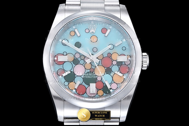 Rolex Ref. 126000 EWE - Clasp & Solid 904L Bracelet Detail (Photo 3 of 27)