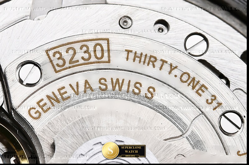 Rolex Ref. ROYP045G EWE - On-Wrist Presence & Case Thickness View (Photo 21 of 28)