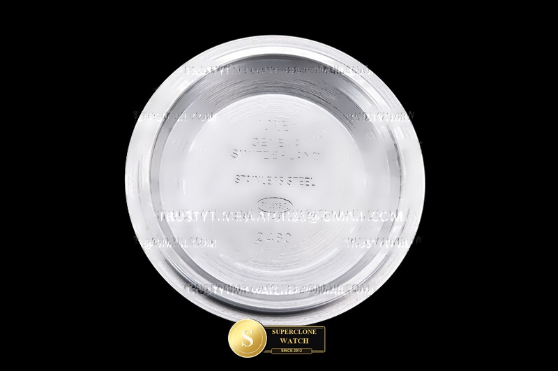 Rolex Ref. ROYP045G EWE - Crown Guard & Dial Lume Verification (Photo 26 of 28)