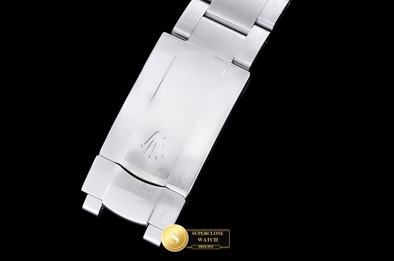 Rolex Ref. ROYP047I BPF - On-Wrist Presence & Case Thickness View (Photo 11 of 34)