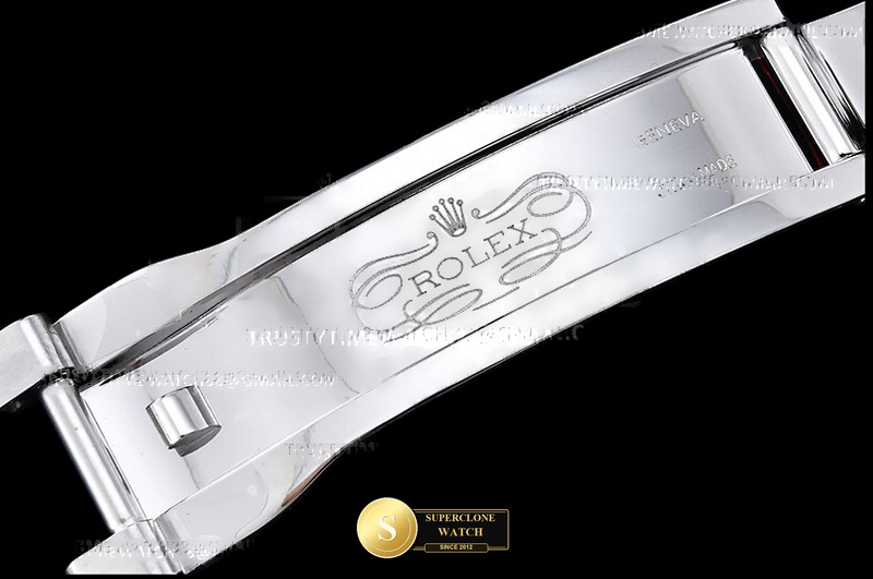 Rolex Ref. ROYP049A VSF - On-Wrist Presence & Case Thickness View (Photo 13 of 27)