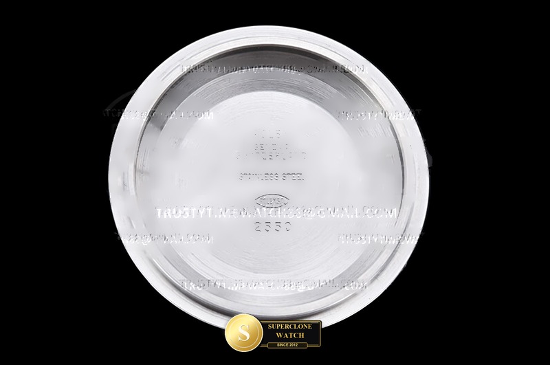 Rolex Ref. ROYP049A VSF - On-Wrist Presence & Case Thickness View (Photo 25 of 27)