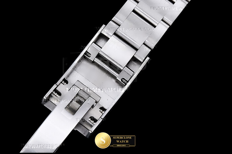 Rolex Ref. ROYP049B VSF - Crown Guard & Dial Lume Verification (Photo 14 of 27)