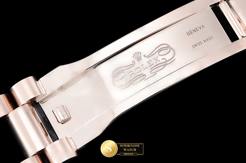 Rolex Ref. RDD0370B RCF - On-Wrist Presence & Case Thickness View (Photo 13 of 32)