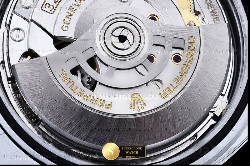 Rolex Ref. RDD0371E QF - On-Wrist Presence & Case Thickness View (Photo 19 of 33)