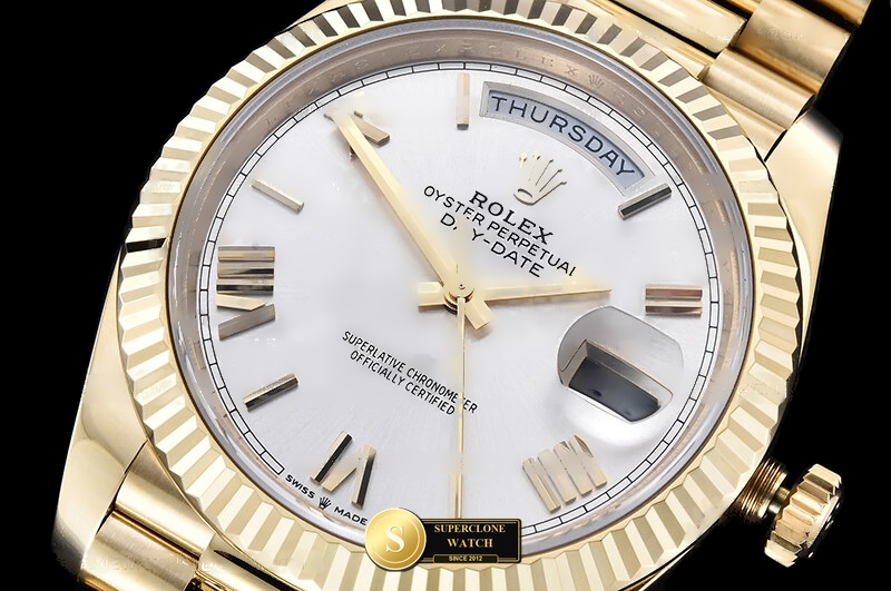 Rolex Ref. RDD0374B QF - Lug-to-Lug & Rehaut Engraving View (Photo 5 of 33)