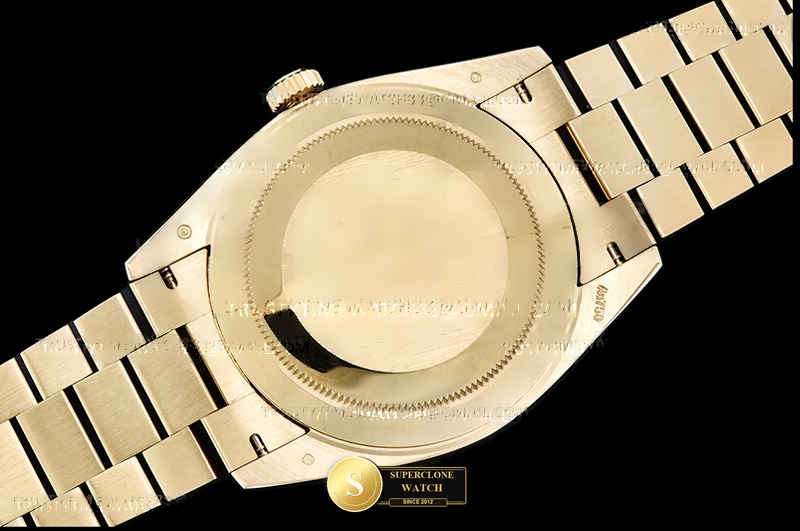 Rolex Ref. RDD0377D QF - On-Wrist Presence & Case Thickness View (Photo 19 of 31)