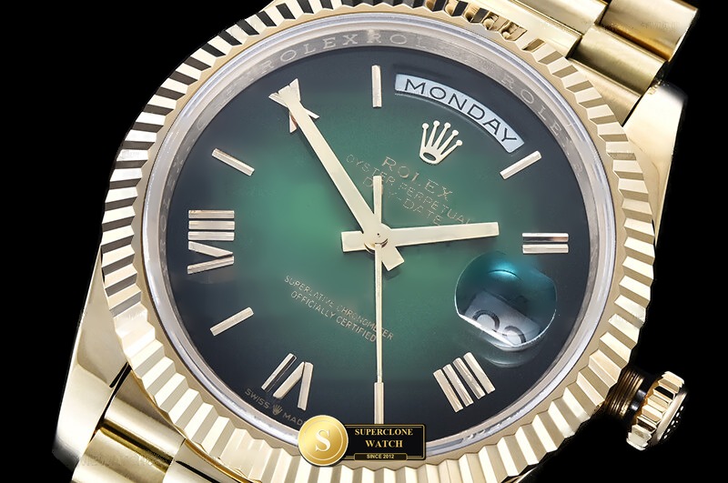 Rolex Ref. RDD0380B CBD - Lug-to-Lug & Rehaut Engraving View (Photo 5 of 31)
