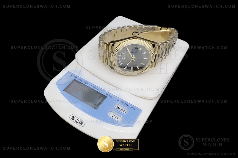Rolex Ref. RDD0380C CBD - On-Wrist Presence & Case Thickness View (Photo 31 of 31)