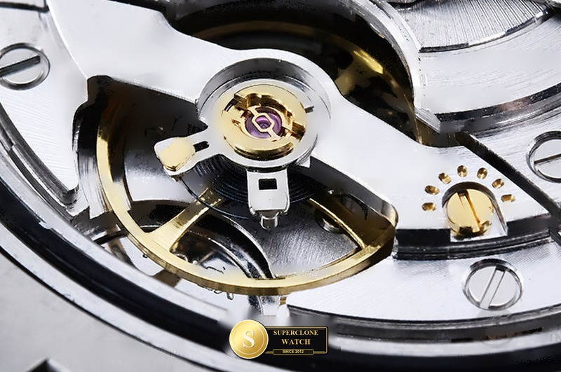 Rolex Ref. RDJ0471B QF - On-Wrist Presence & Case Thickness View (Photo 25 of 28)