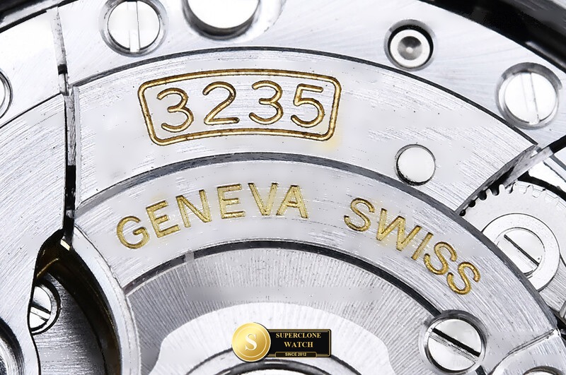 Rolex Ref. RDJ0473F QF - On-Wrist Presence & Case Thickness View (Photo 23 of 28)