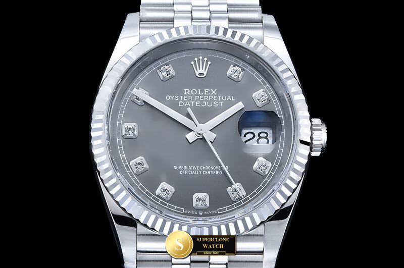 Rolex Ref. RDJ0476E CLEAN PLUS - Clasp & Solid 904L Bracelet Detail (Photo 3 of 28)