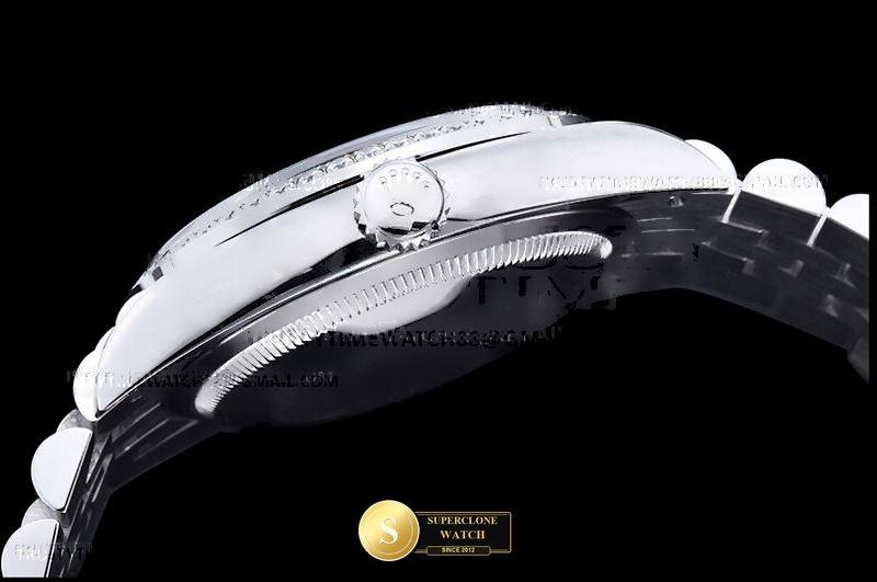 Rolex Ref. RDJ0478A VSF - On-Wrist Presence & Case Thickness View (Photo 15 of 28)