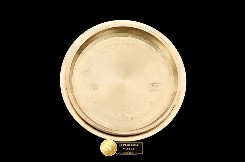 Rolex Ref. 126518 UFO - Crown Guard & Dial Lume Verification (Photo 32 of 35)