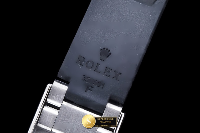 Rolex Ref. 116519 EWE - On-Wrist Presence & Case Thickness View (Photo 15 of 32)