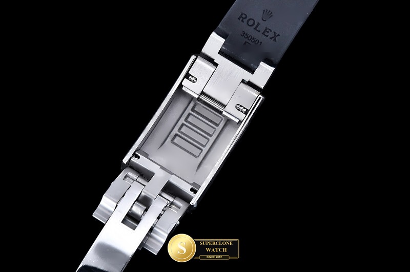 Rolex Ref. 126519LN CLEAN PLUS - Crown Guard & Dial Lume Verification (Photo 14 of 34)