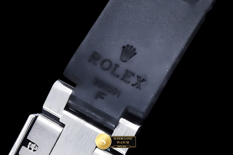 Rolex Ref. 126519LN CLEAN PLUS - On-Wrist Presence & Case Thickness View (Photo 15 of 34)