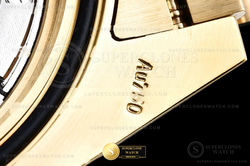 Rolex Ref. 126718GRNR ARF - On-Wrist Presence & Case Thickness View (Photo 27 of 34)