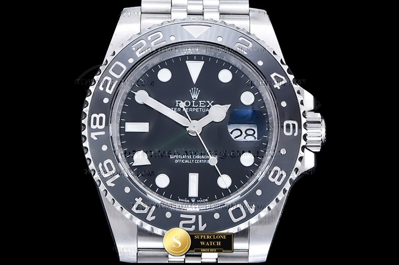 Rolex Ref. 126710GRNR PLAY - Clasp & Solid 904L Bracelet Detail (Photo 3 of 30)
