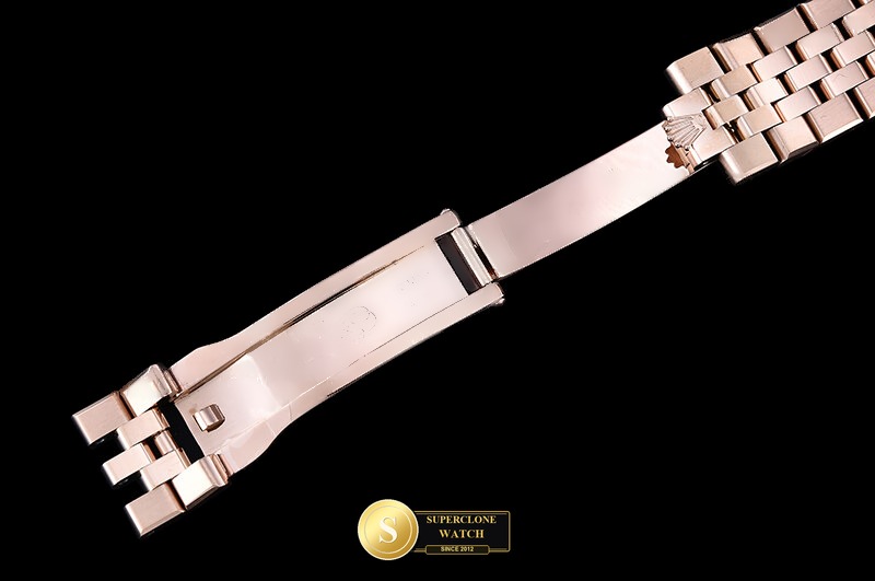 Rolex Ref. ROLLD006B K5F - On-Wrist Presence & Case Thickness View (Photo 11 of 27)