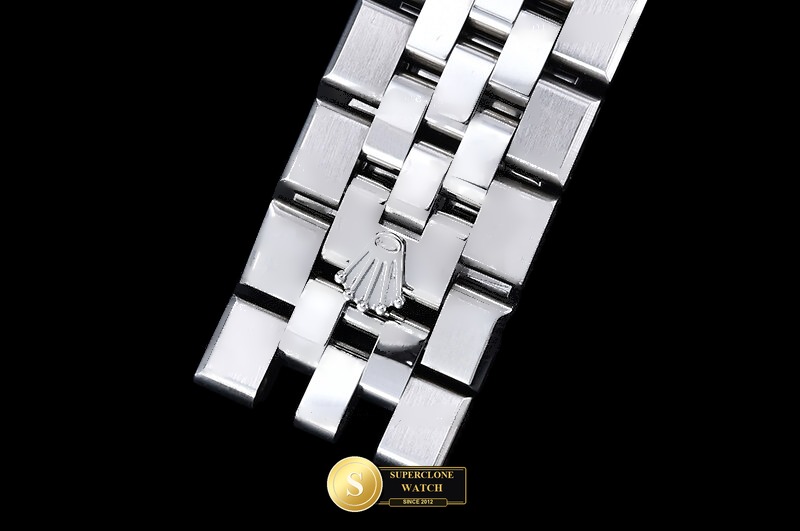 Rolex Ref. ROLLD007B K5F - On-Wrist Presence & Case Thickness View (Photo 13 of 28)
