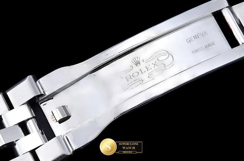 Rolex Ref. ROLLD007B K5F - On-Wrist Presence & Case Thickness View (Photo 15 of 28)