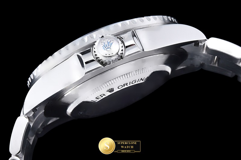Rolex Ref. 126600 QF - On-Wrist Presence & Case Thickness View (Photo 13 of 30)