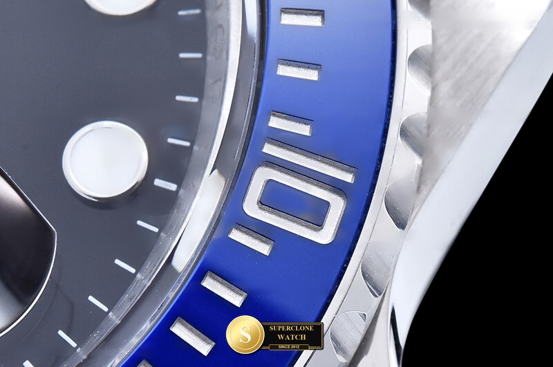 Rolex Ref. 126619LB QF - On-Wrist Presence & Case Thickness View (Photo 11 of 34)