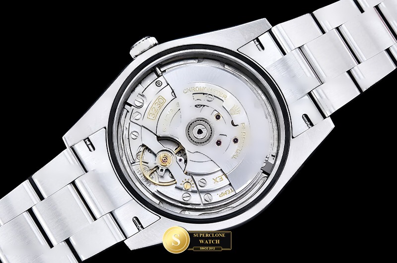 Rolex Ref. ROYP052B VSF - Crown Guard & Dial Lume Verification (Photo 18 of 28)