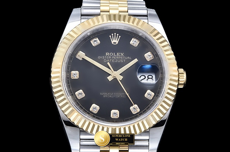 Rolex Ref. R2DJ0516D CLEAN PLUS - Clasp & Solid 904L Bracelet Detail (Photo 3 of 29)