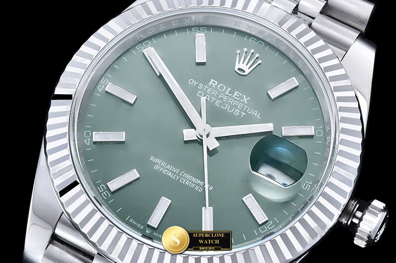 Rolex Ref. R2DJ0521D CLEAN PLUS - Lug-to-Lug & Rehaut Engraving View (Photo 5 of 28)