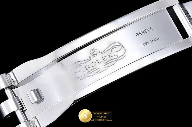 Rolex Ref. R2DJ0521J CLEAN PLUS - Crown Guard & Dial Lume Verification (Photo 12 of 28)
