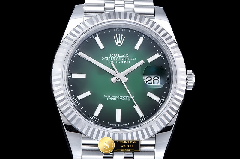 Rolex Ref. R2DJ0524C VSF - Clasp & Solid 904L Bracelet Detail (Photo 3 of 28)