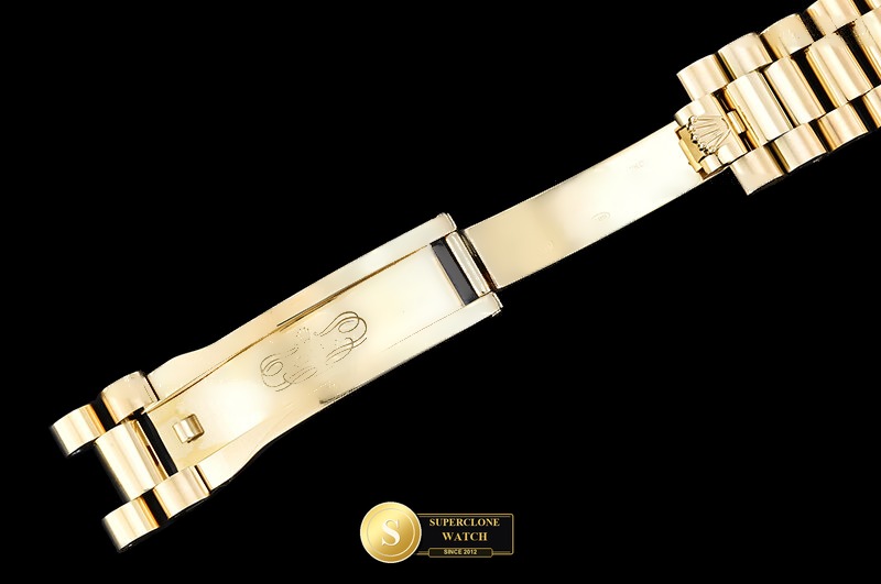 Rolex Ref. RDD0385B KF - On-Wrist Presence & Case Thickness View (Photo 11 of 25)
