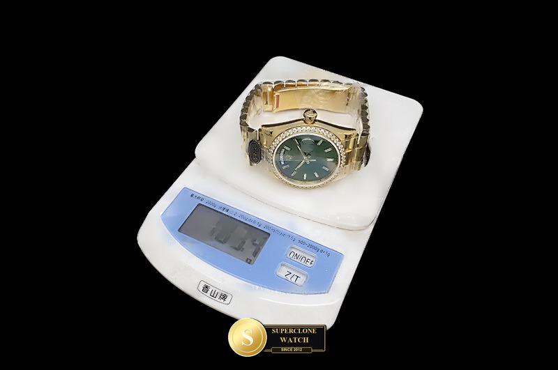 Rolex Ref. RDD0385B KF - On-Wrist Presence & Case Thickness View (Photo 25 of 25)