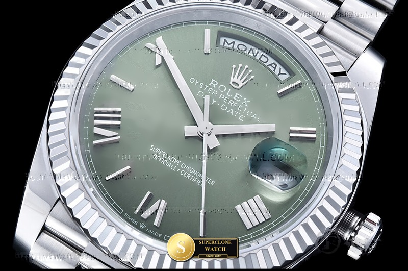 Rolex Ref. RDD0389F TM - Lug-to-Lug & Rehaut Engraving View (Photo 5 of 31)