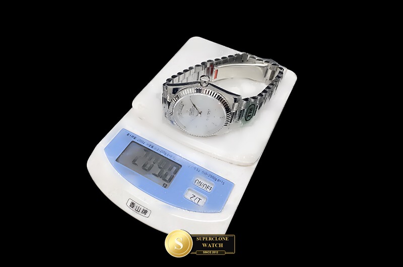 Rolex Ref. RDD0390F TM - On-Wrist Presence & Case Thickness View (Photo 31 of 31)