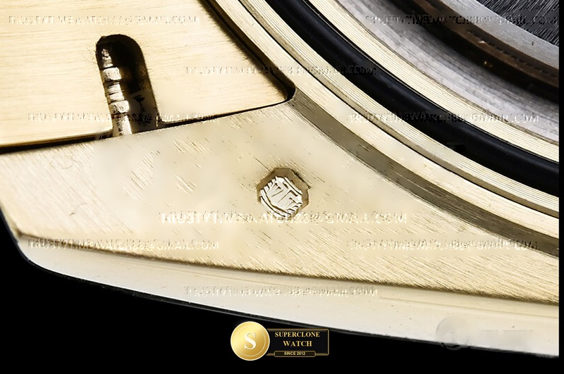 Rolex Ref. RDD0395K TM - On-Wrist Presence & Case Thickness View (Photo 27 of 31)