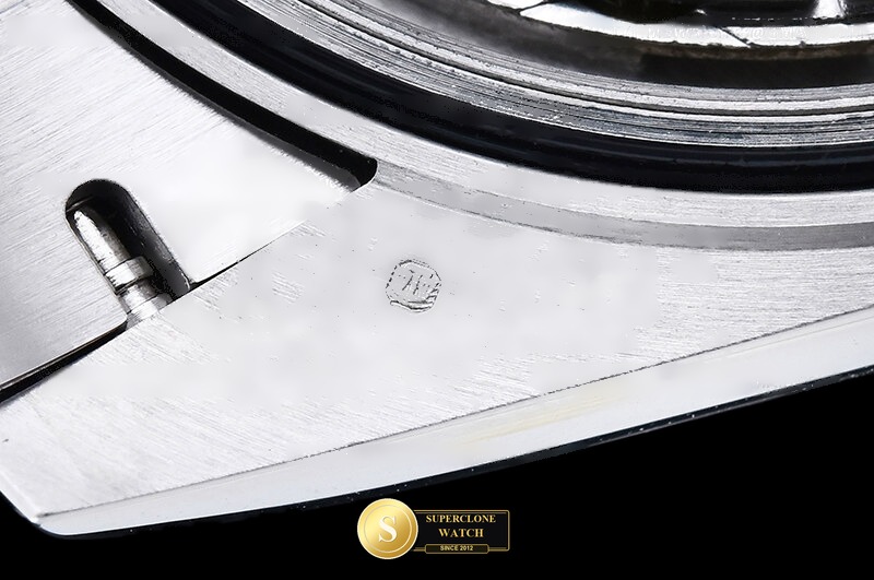 Rolex Ref. RDD0396 VSF - On-Wrist Presence & Case Thickness View (Photo 21 of 28)