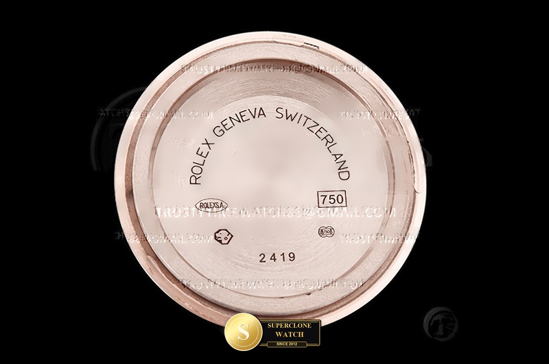 Rolex Ref. RDD0397E TM - On-Wrist Presence & Case Thickness View (Photo 29 of 32)