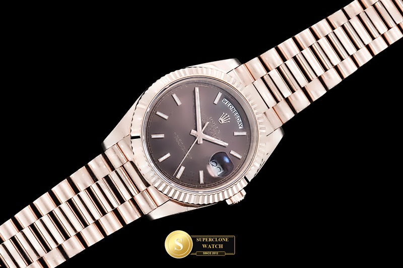 Rolex Ref. RDD0402M EWE - Exhibition Caseback & Cloned Calibre Movement (Photo 4 of 31)