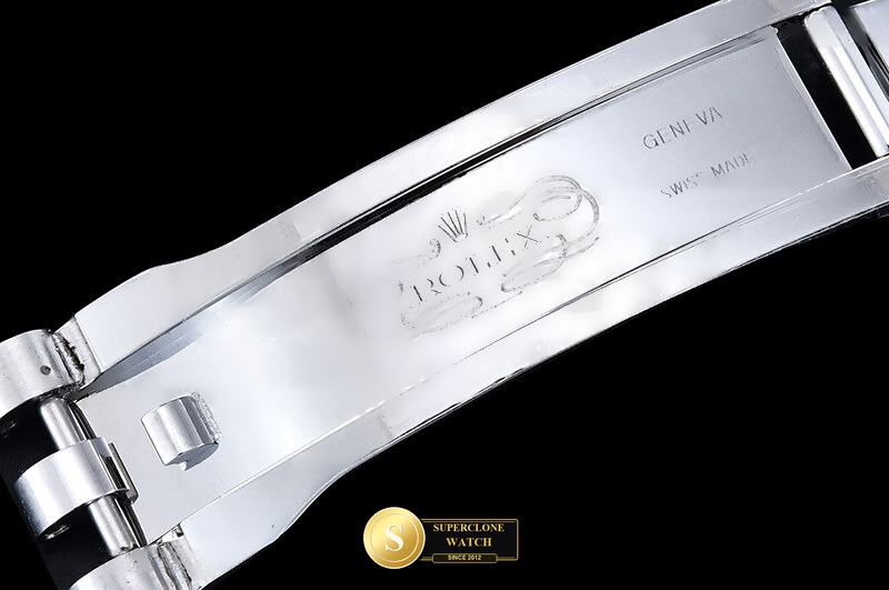 Rolex Ref. RDJ0479B CLEAN PLUS - Crown Guard & Dial Lume Verification (Photo 12 of 28)