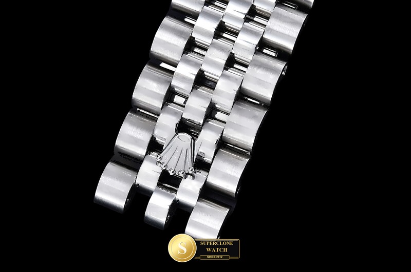 Rolex Ref. 116234 JR - On-Wrist Presence & Case Thickness View (Photo 13 of 27)