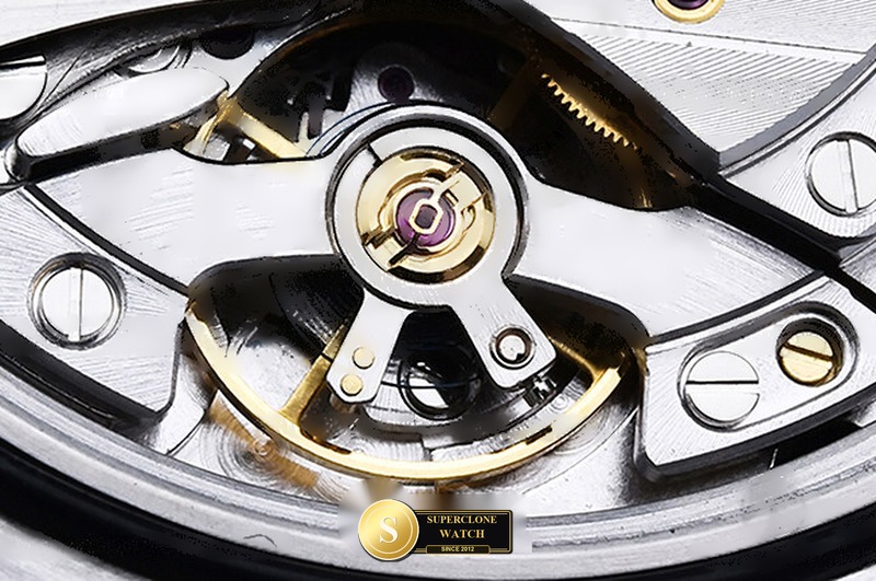 Rolex Ref. 126519 CLEAN PLUS - On-Wrist Presence & Case Thickness View (Photo 27 of 34)