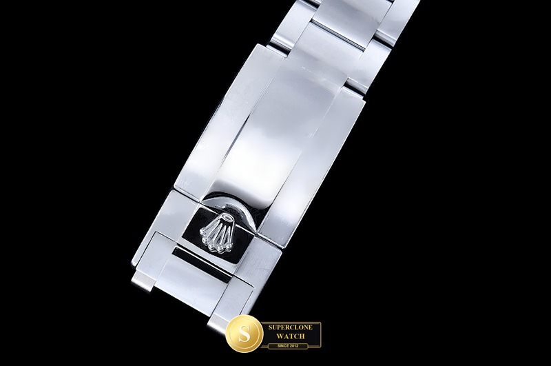 Rolex Ref. 116509 QF - On-Wrist Presence & Case Thickness View (Photo 11 of 32)
