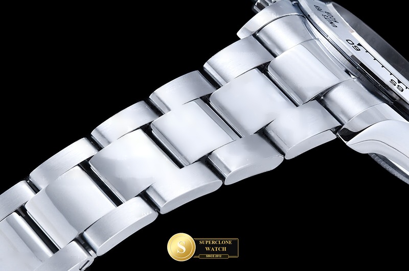 Rolex Ref. 116509 QF - On-Wrist Presence & Case Thickness View (Photo 15 of 32)