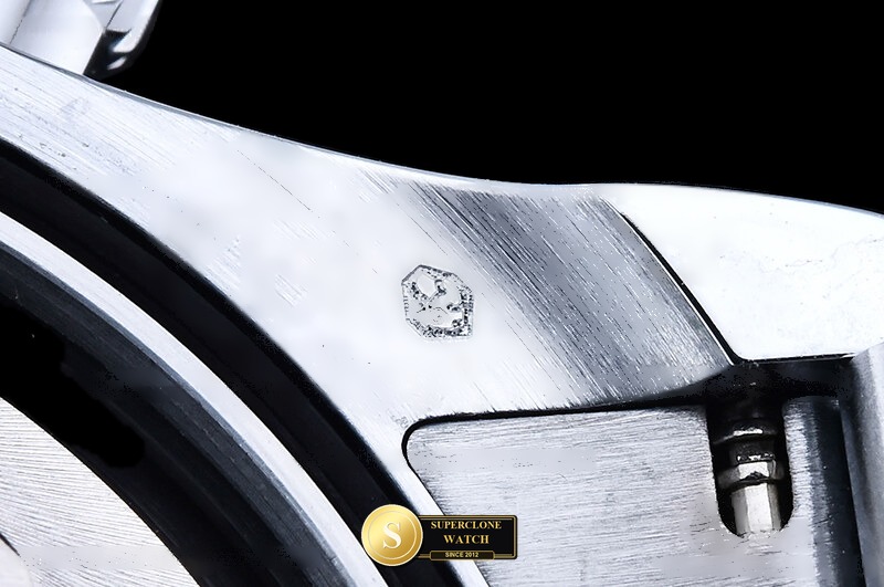 Rolex Ref. 116576 3C - Crown Guard & Dial Lume Verification (Photo 22 of 30)